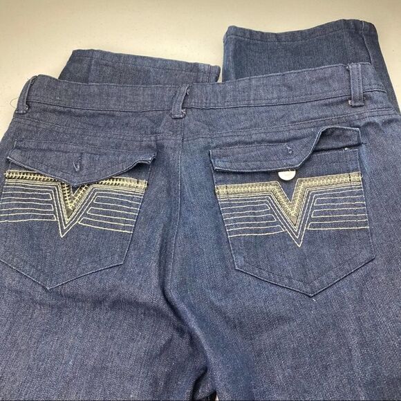 Young Rich & Famous Jeans - Picture 4 of 6